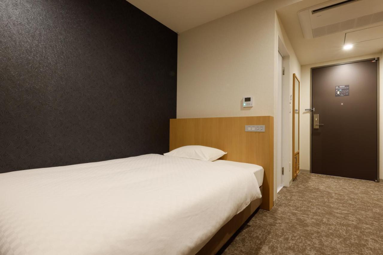 Plum Hotel Осака Екстериор снимка